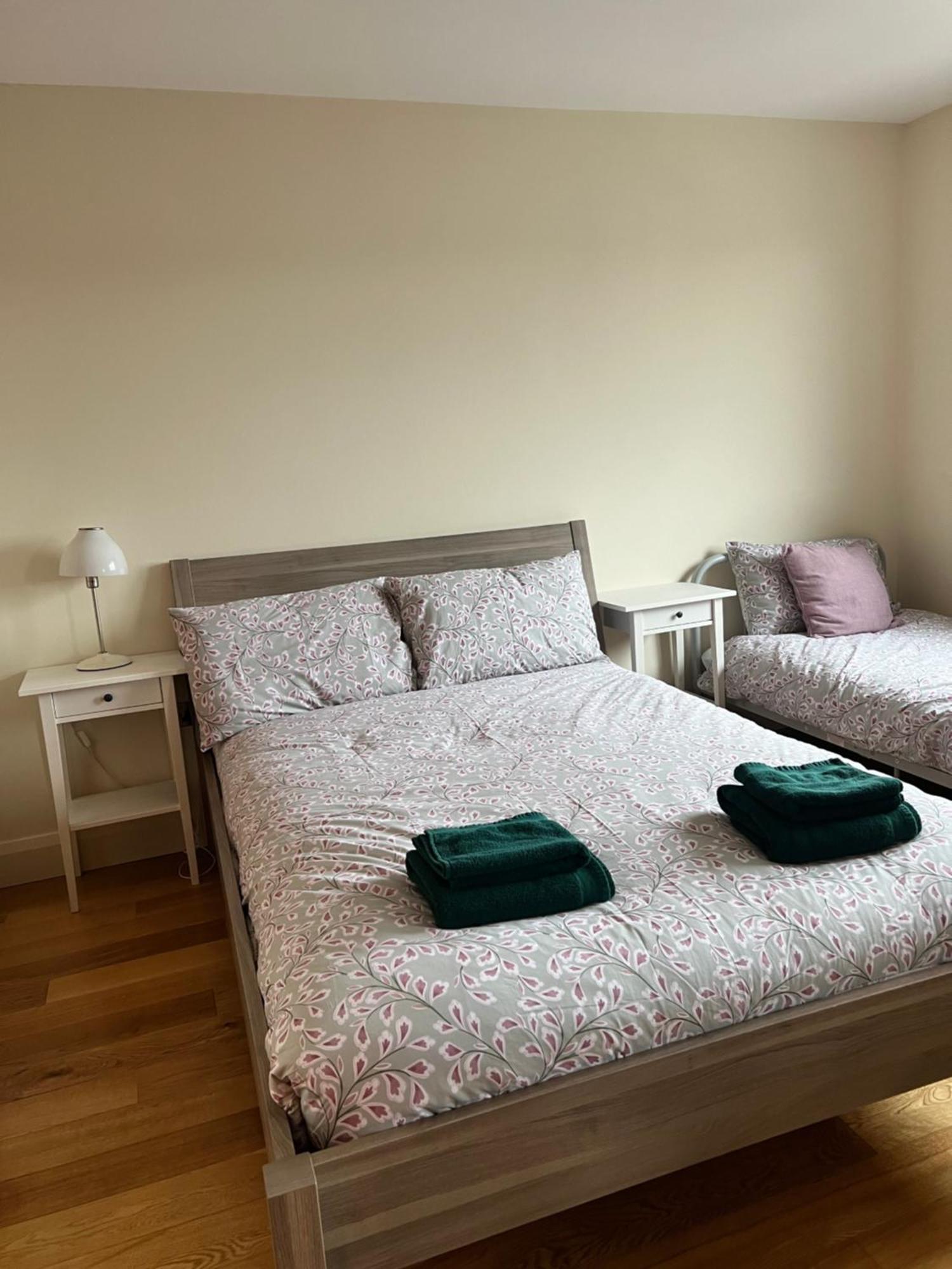 Penthouse Apartment - Town Centre, Sea Views, Secure Parking Portrush Bagian luar foto